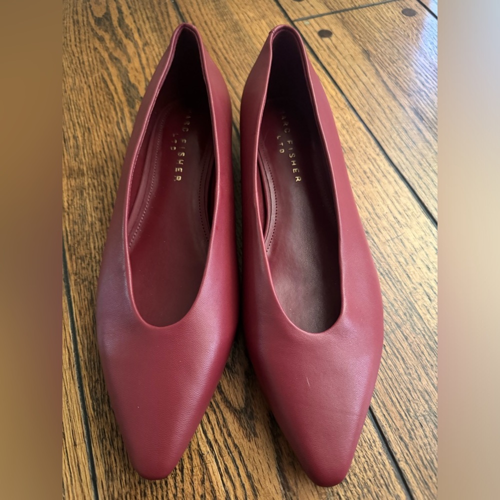 Marc Fisher LTD Size 8 Women's Red Leather Shoes